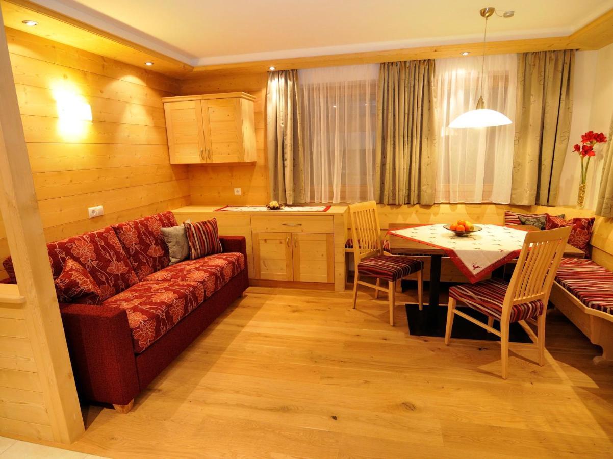 Chalet Regina Selva di Val Gardena Exterior photo